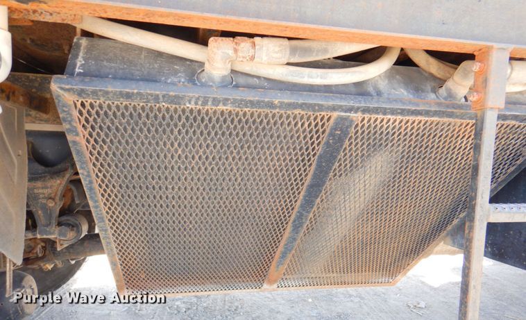 image for item DP4302 2009 Ford F750 Super Duty  vacuum truck