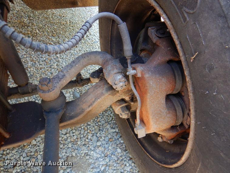 image for item DP4306 1992 Ford F700  flatbed truck