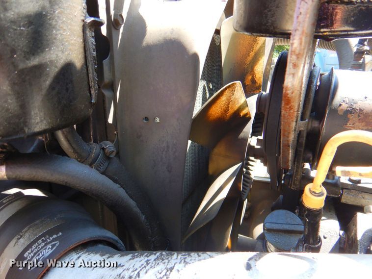 image for item DP4306 1992 Ford F700  flatbed truck