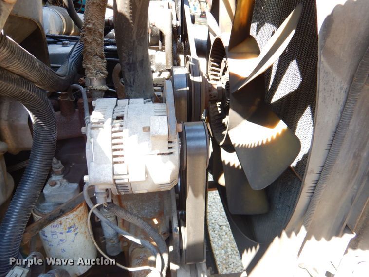 image for item DP4306 1992 Ford F700  flatbed truck