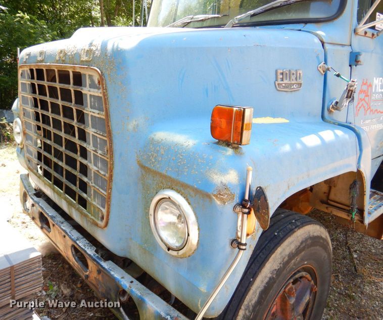 image for item DP4307 1978 Ford 8000  flatbed truck