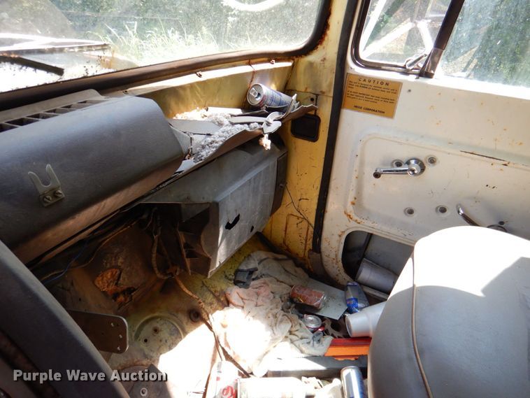 image for item DP4307 1978 Ford 8000  flatbed truck