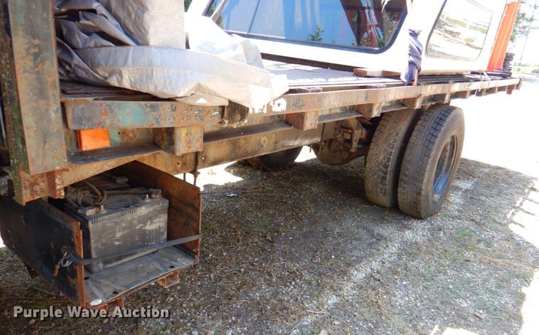 image for item DP4307 1978 Ford 8000  flatbed truck