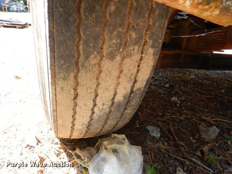 image for item DP4307 1978 Ford 8000  flatbed truck