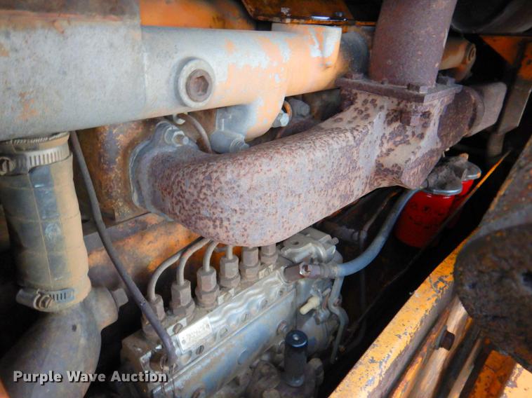 image for item DP4341 1976 Case 1150B  track loader