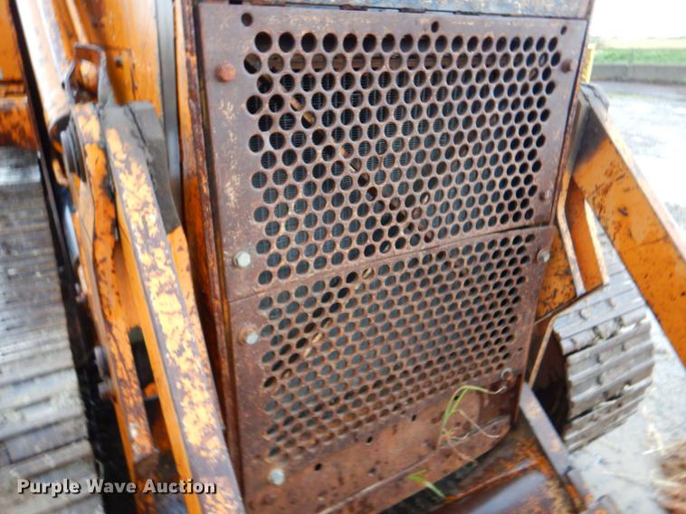 image for item DP4341 1976 Case 1150B  track loader