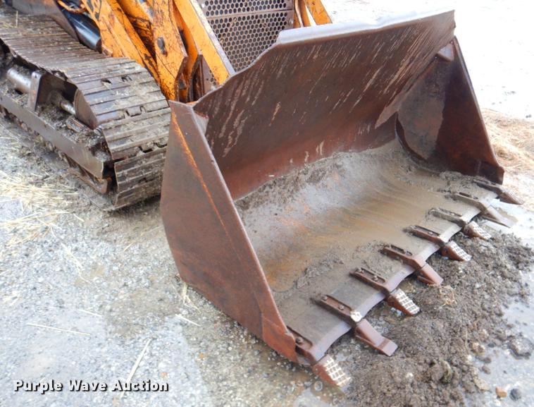 image for item DP4341 1976 Case 1150B  track loader