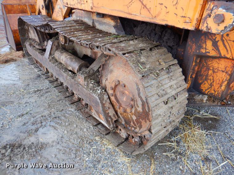 image for item DP4341 1976 Case 1150B  track loader