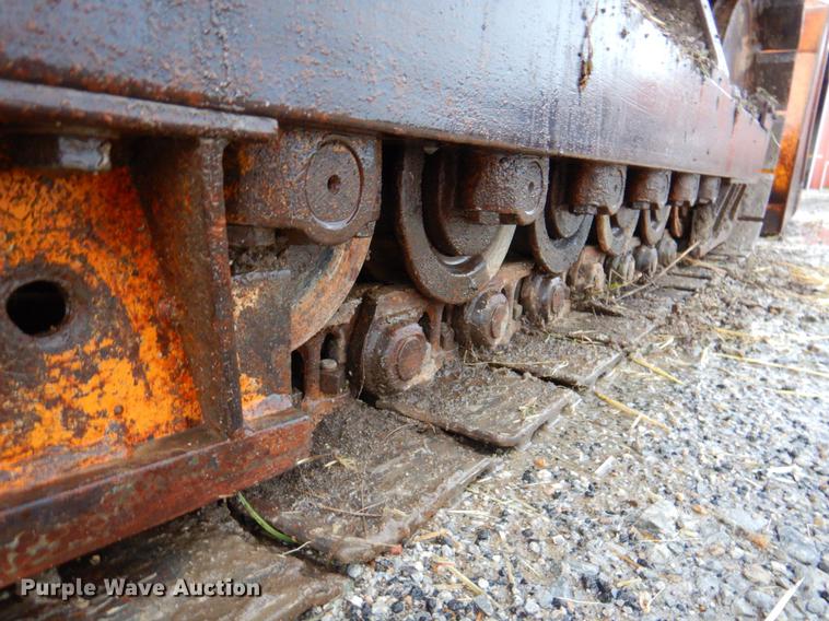 image for item DP4341 1976 Case 1150B  track loader