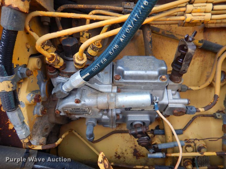 image for item DP4342 1974 International 412  elevating scraper