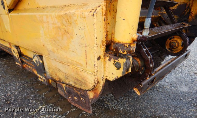 image for item DP4342 1974 International 412  elevating scraper