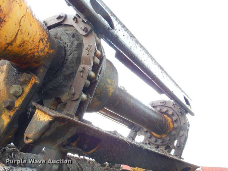 image for item DP4342 1974 International 412  elevating scraper