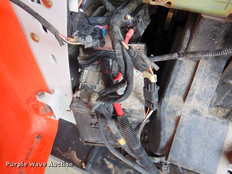 image for item DP4354 2015 Bobcat S550  skid steer loader