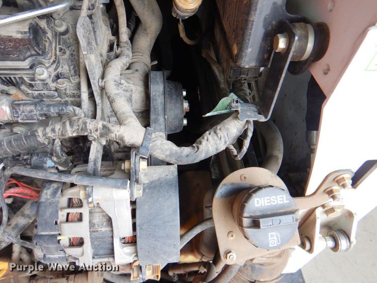 image for item DP4354 2015 Bobcat S550  skid steer loader