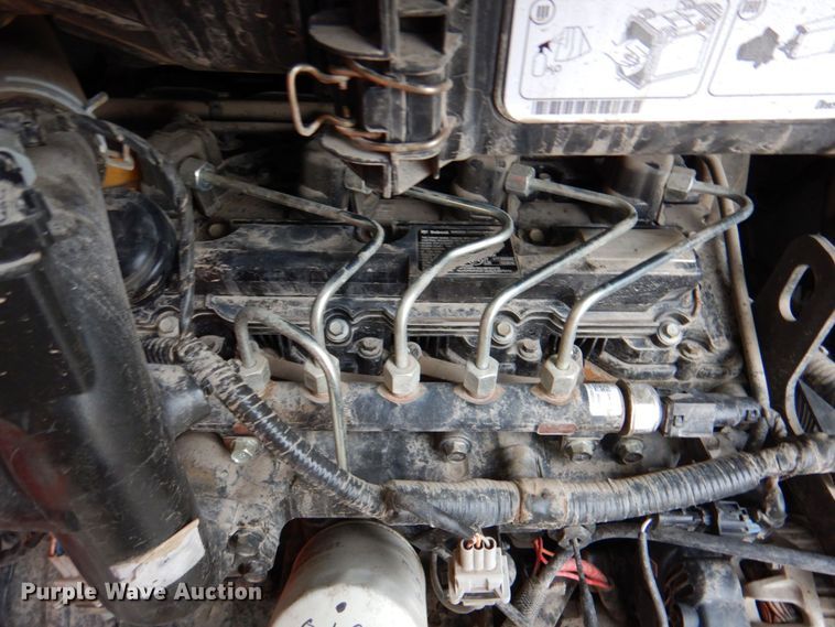 image for item DP4354 2015 Bobcat S550  skid steer loader