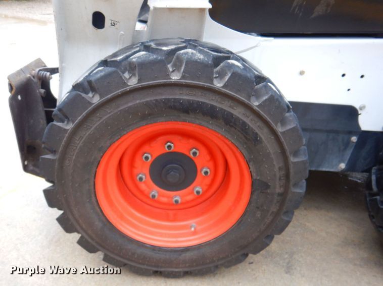 image for item DP4354 2015 Bobcat S550  skid steer loader