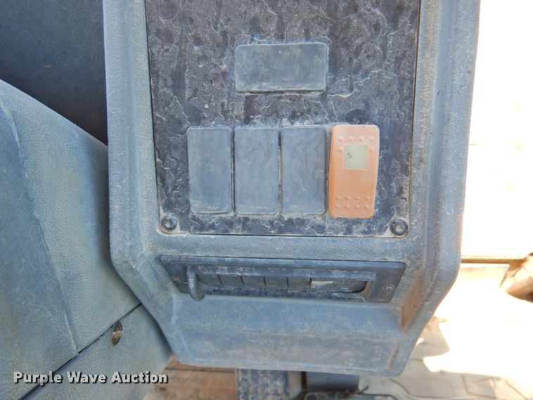 image for item DP4365 2000 Caterpillar 416C  backhoe