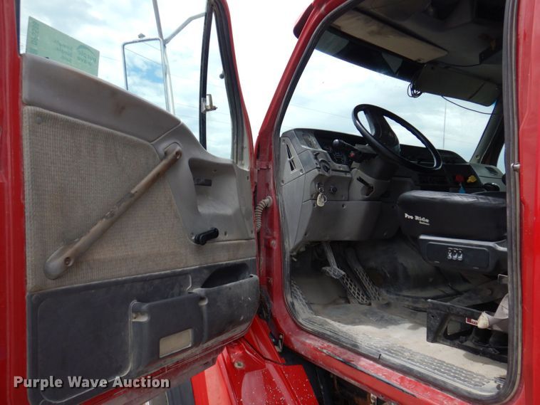 image for item DP5586 1999 Sterling LT9511  dump truck