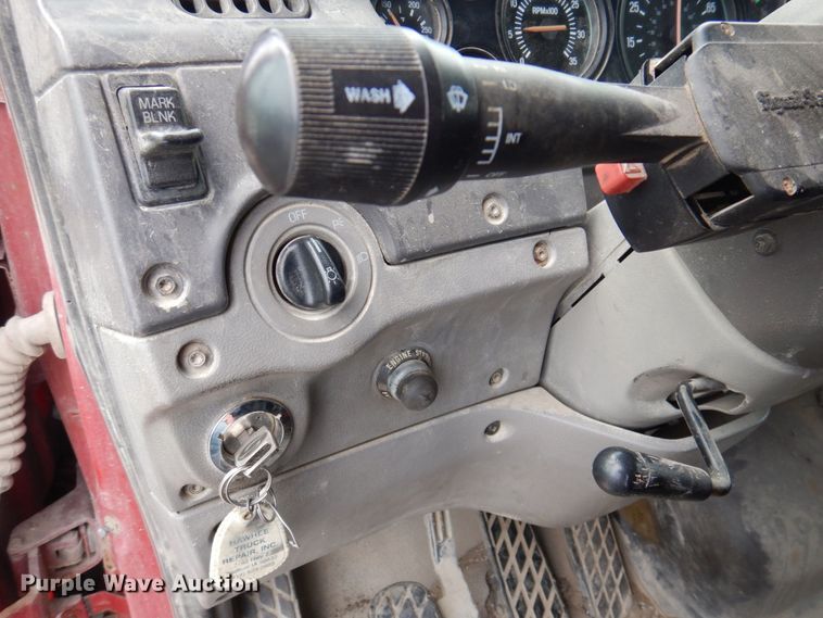 image for item DP5586 1999 Sterling LT9511  dump truck