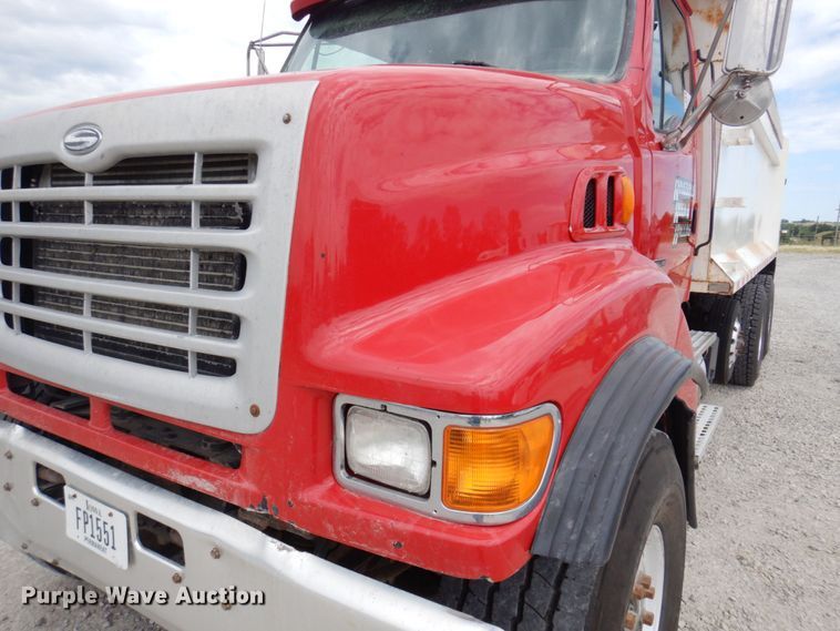image for item DP5586 1999 Sterling LT9511  dump truck