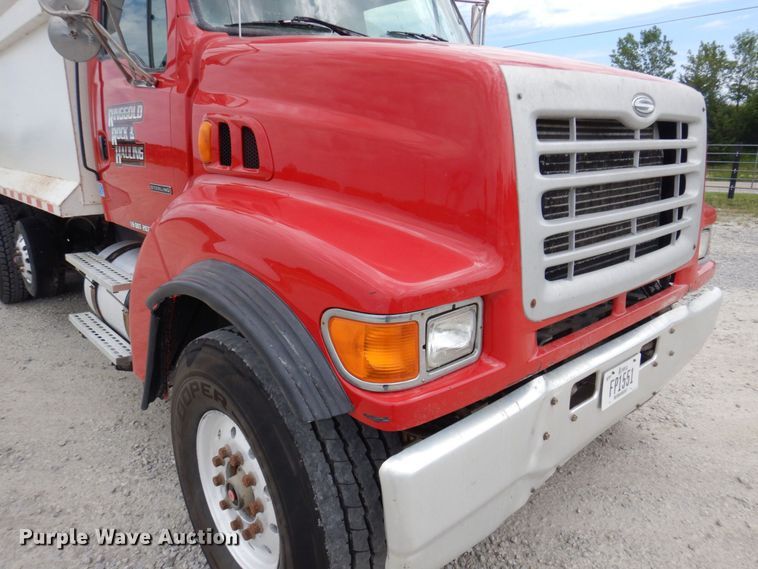 image for item DP5586 1999 Sterling LT9511  dump truck
