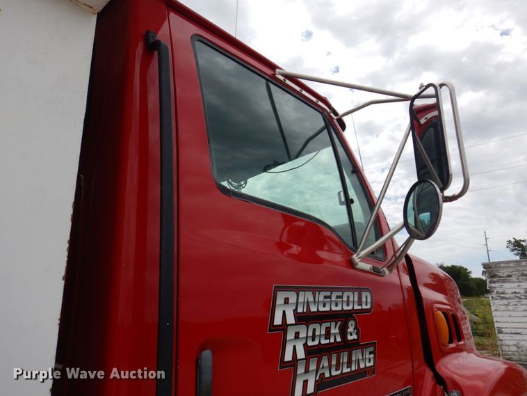 image for item DP5586 1999 Sterling LT9511  dump truck