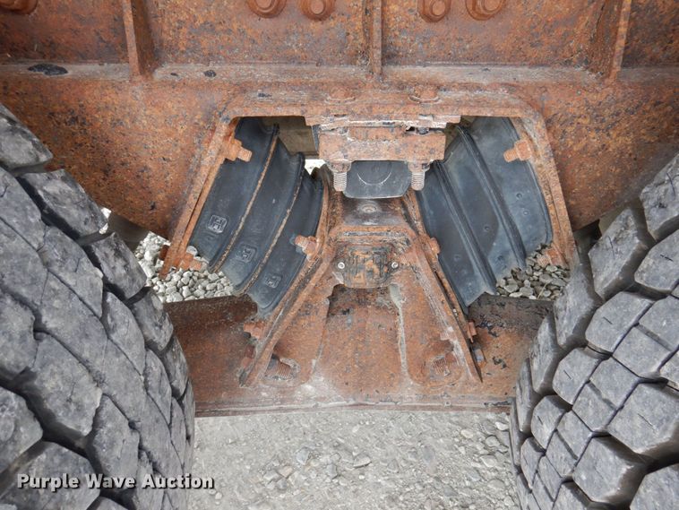 image for item DP5586 1999 Sterling LT9511  dump truck