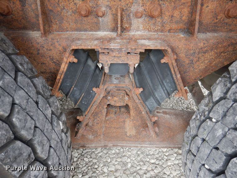 image for item DP5586 1999 Sterling LT9511  dump truck