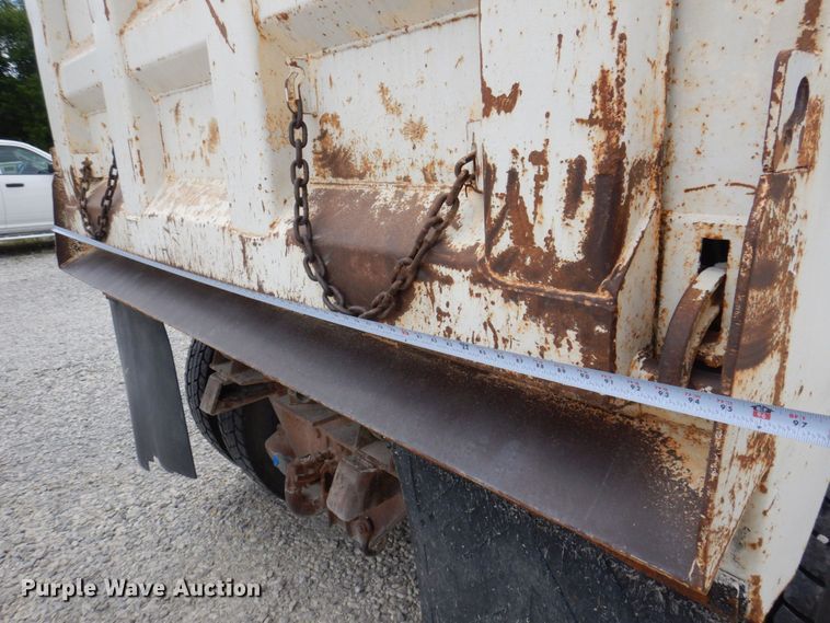 image for item DP5586 1999 Sterling LT9511  dump truck
