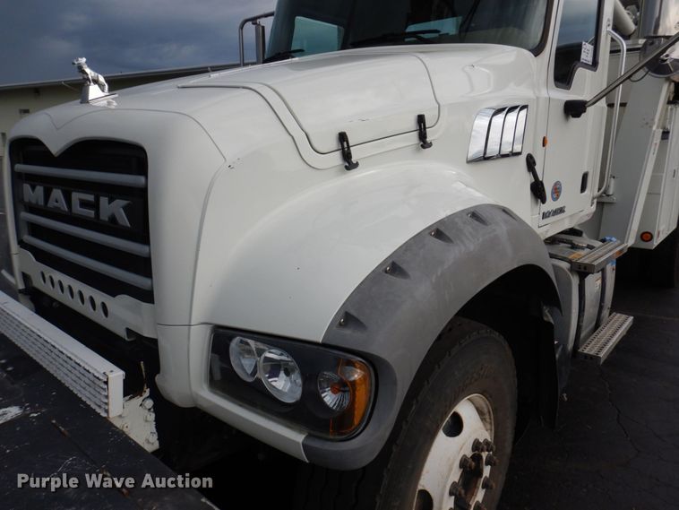 image for item DP5588 2013 Mack GU713  digger derrick truck