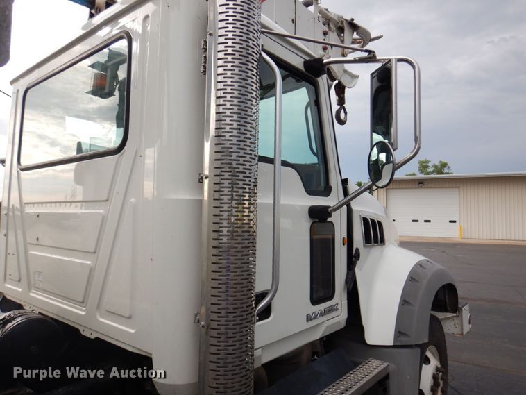 image for item DP5588 2013 Mack GU713  digger derrick truck