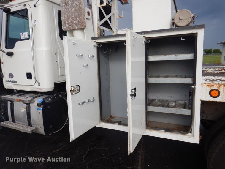 image for item DP5588 2013 Mack GU713  digger derrick truck