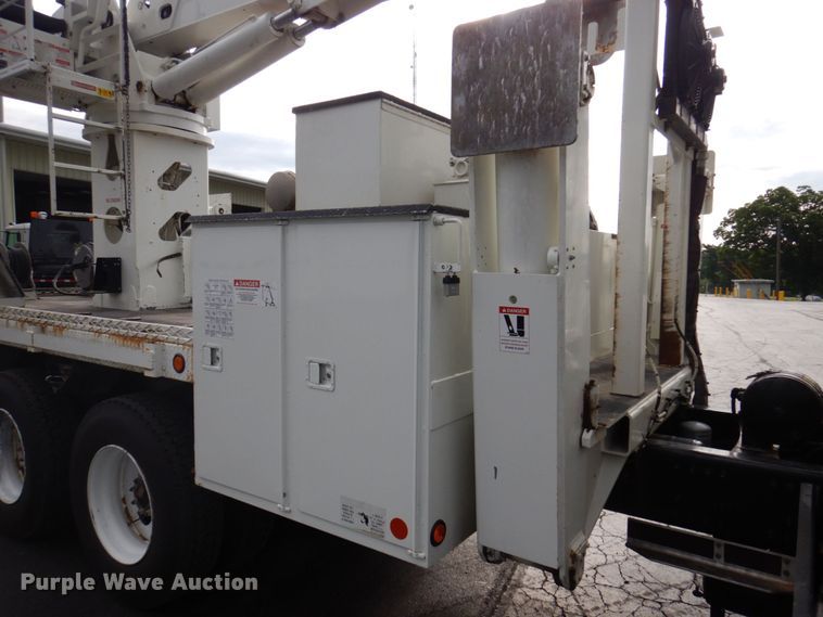 image for item DP5588 2013 Mack GU713  digger derrick truck