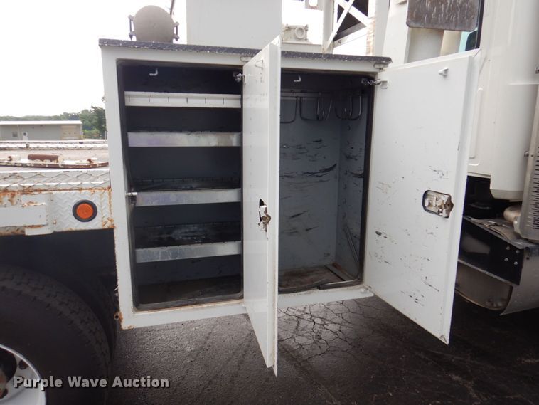 image for item DP5588 2013 Mack GU713  digger derrick truck