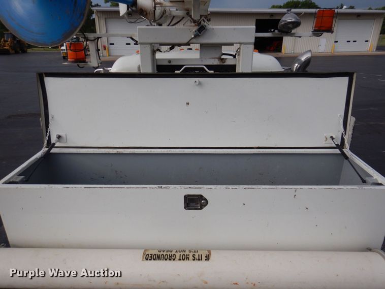 image for item DP5588 2013 Mack GU713  digger derrick truck