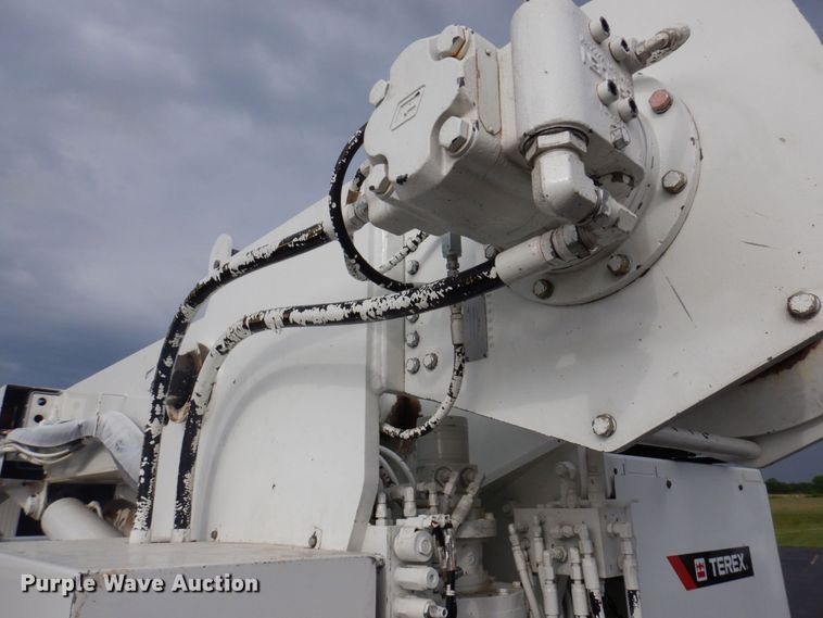 image for item DP5588 2013 Mack GU713  digger derrick truck