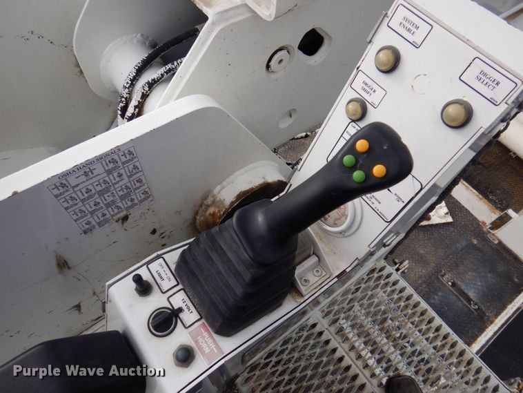 image for item DP5588 2013 Mack GU713  digger derrick truck