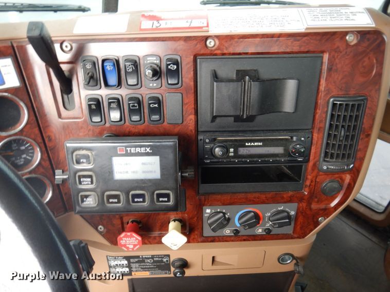 image for item DP5588 2013 Mack GU713  digger derrick truck