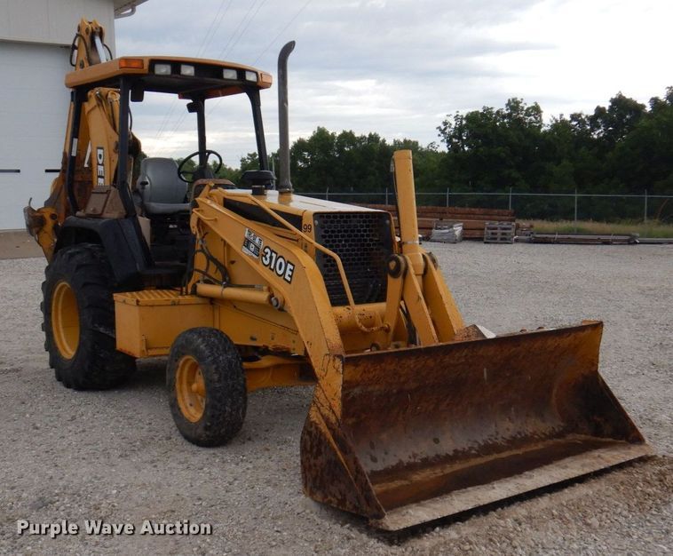 image for item DP5589 2000 John Deere 310E  backhoe