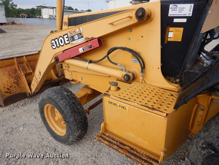 image for item DP5589 2000 John Deere 310E  backhoe