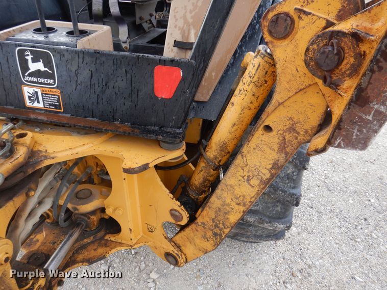 image for item DP5589 2000 John Deere 310E  backhoe