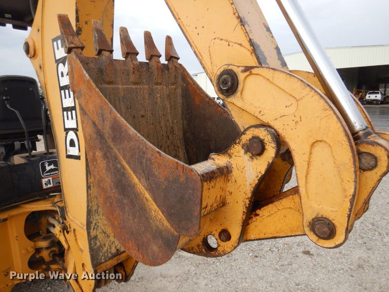 image for item DP5589 2000 John Deere 310E  backhoe