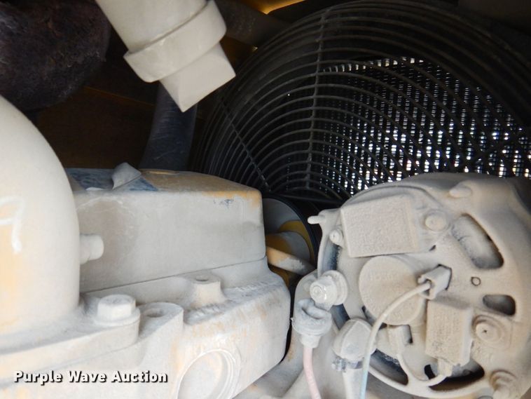 image for item DP5589 2000 John Deere 310E  backhoe