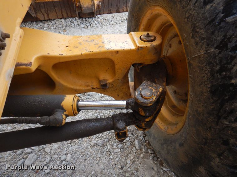 image for item DP5589 2000 John Deere 310E  backhoe