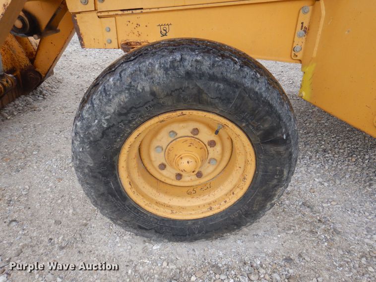 image for item DP5589 2000 John Deere 310E  backhoe