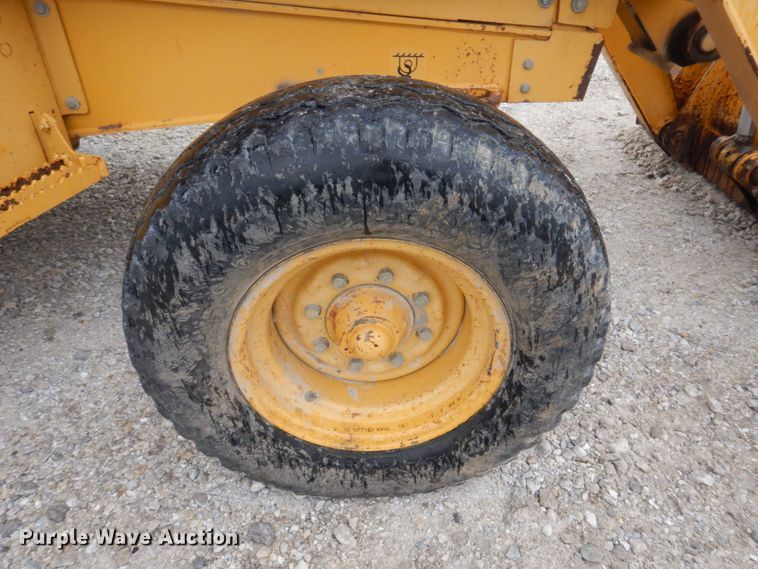 image for item DP5589 2000 John Deere 310E  backhoe