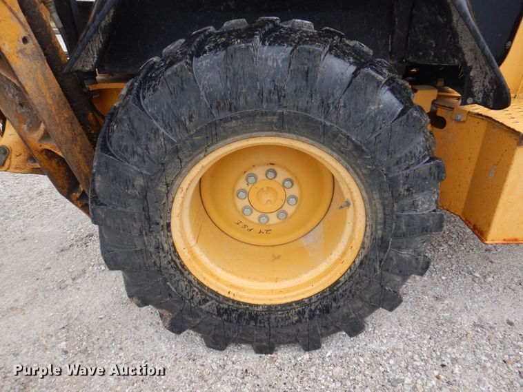 image for item DP5589 2000 John Deere 310E  backhoe