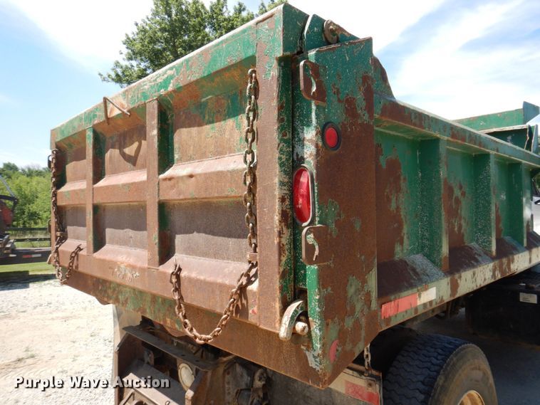 image for item DP5592 1992 Chevrolet Kodiak C6500  dump truck