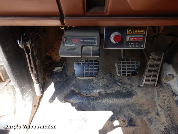 image for item DP5592 1992 Chevrolet Kodiak C6500  dump truck