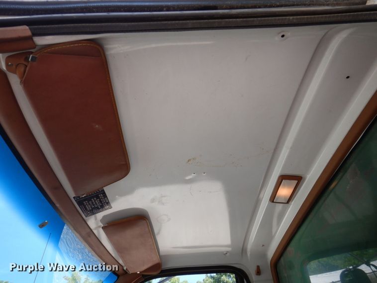 image for item DP5592 1992 Chevrolet Kodiak C6500  dump truck